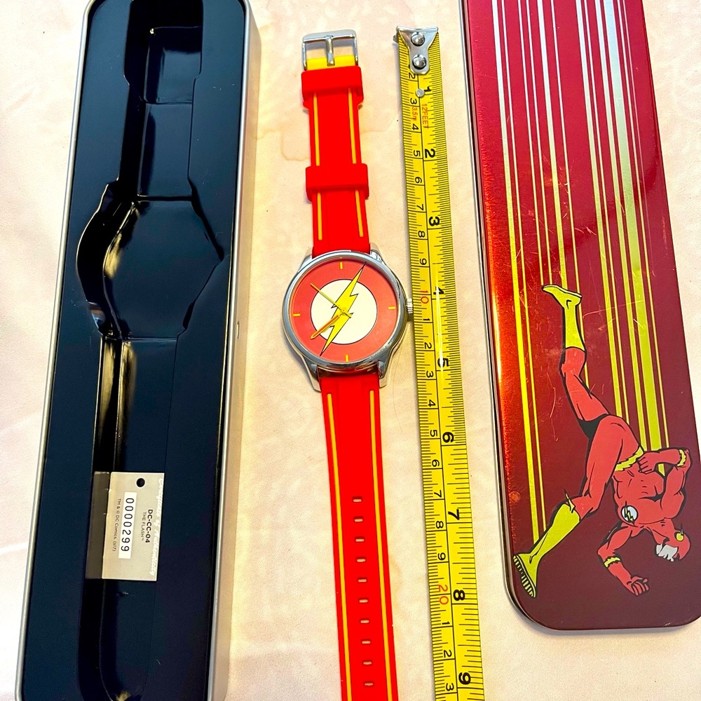 Authentic Eaglemoss Dc Comic The Flash Watch - image 3